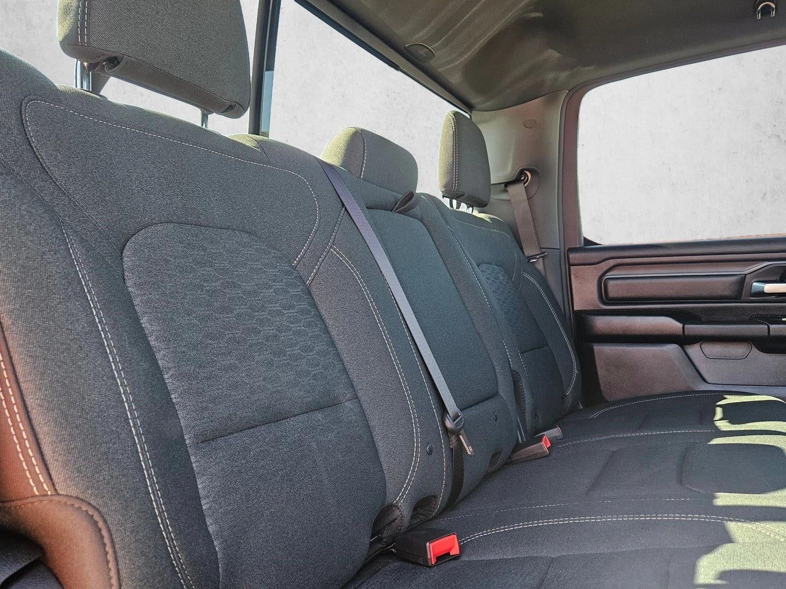 2026 RAM 1500 Express Crew Cab 4x2 5'7" Box