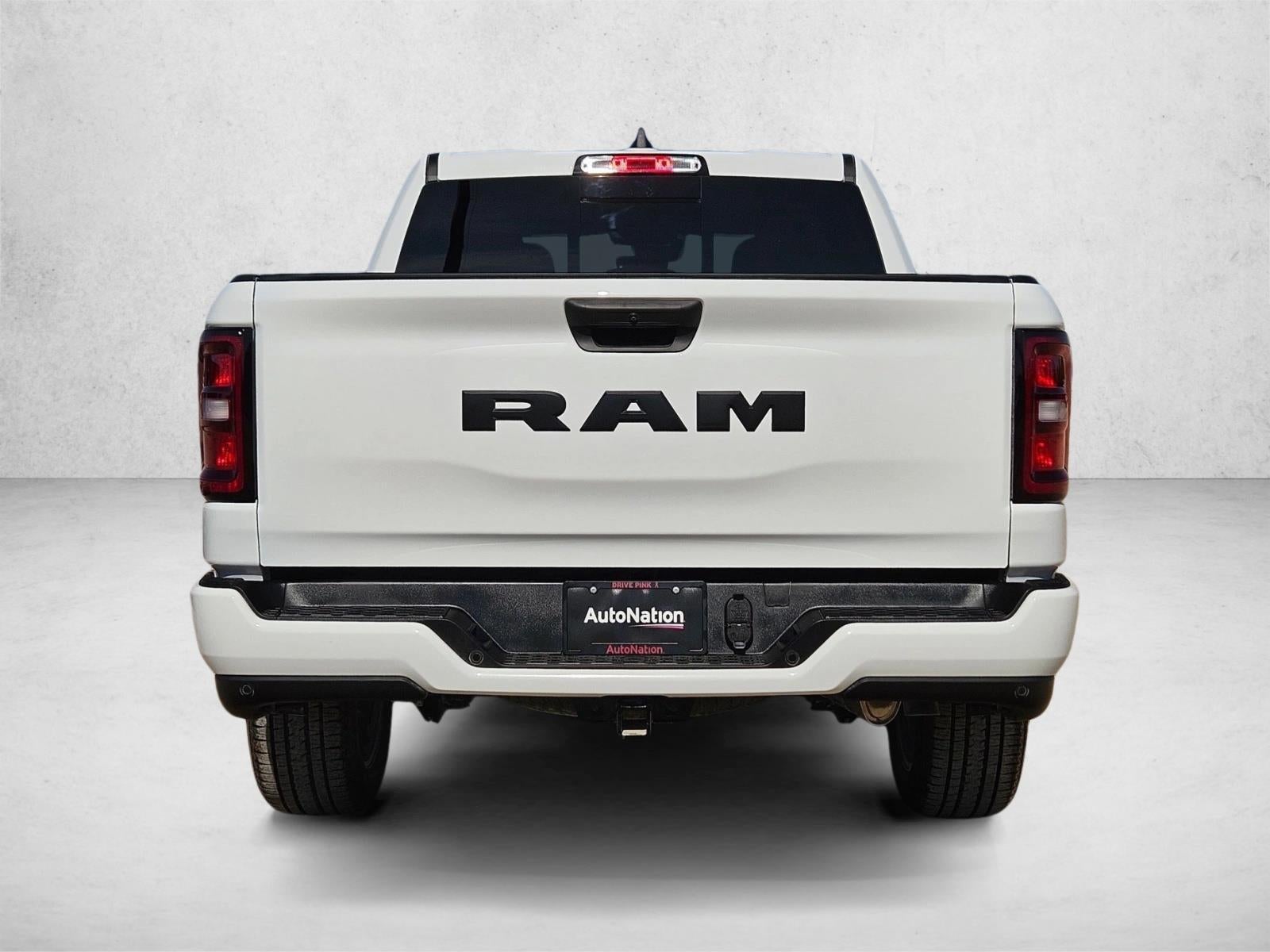 2026 RAM 1500 Express Crew Cab 4x2 5'7" Box