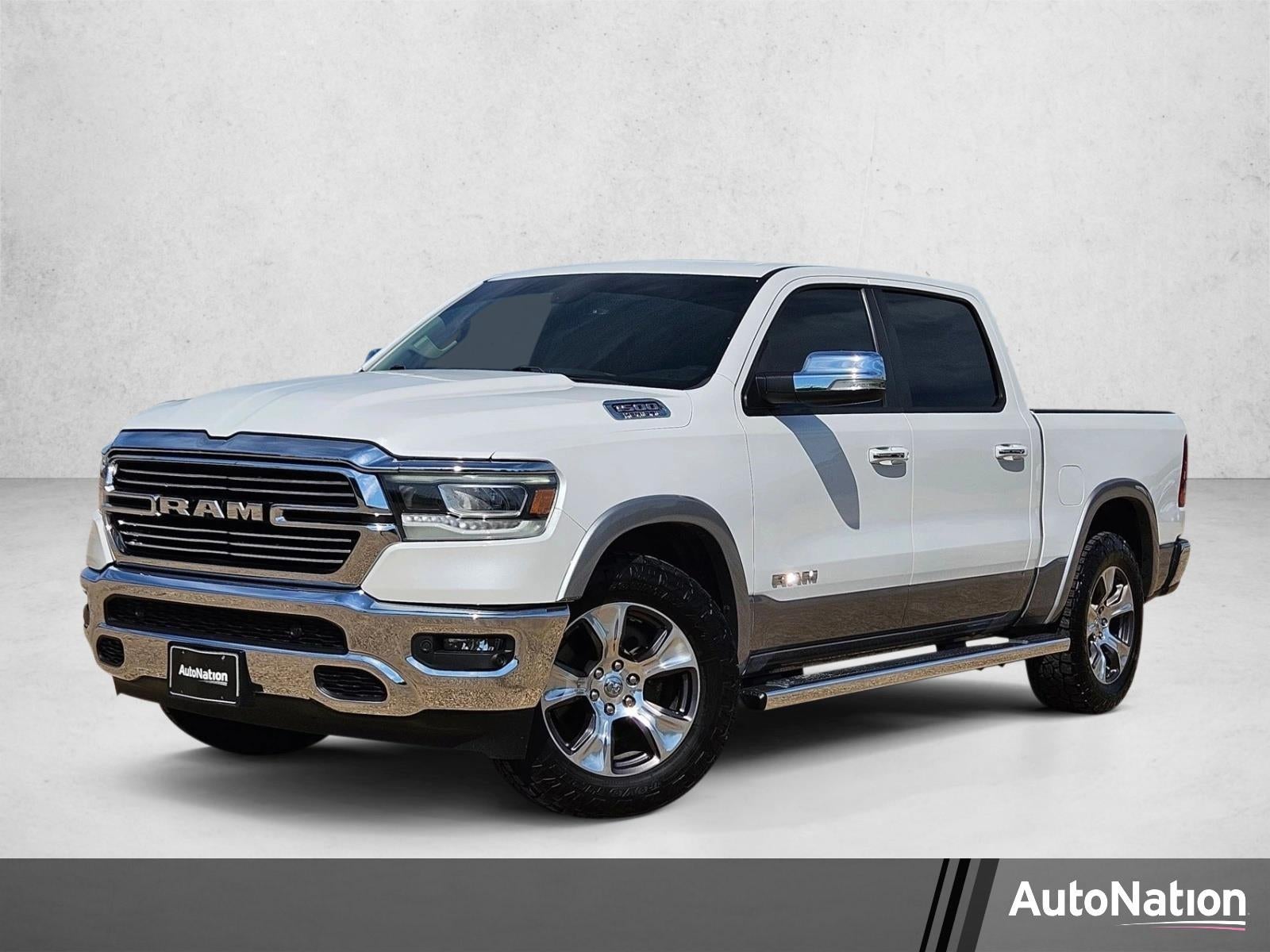 2020 RAM 1500 Laramie Crew Cab 4x4 5'7" Box