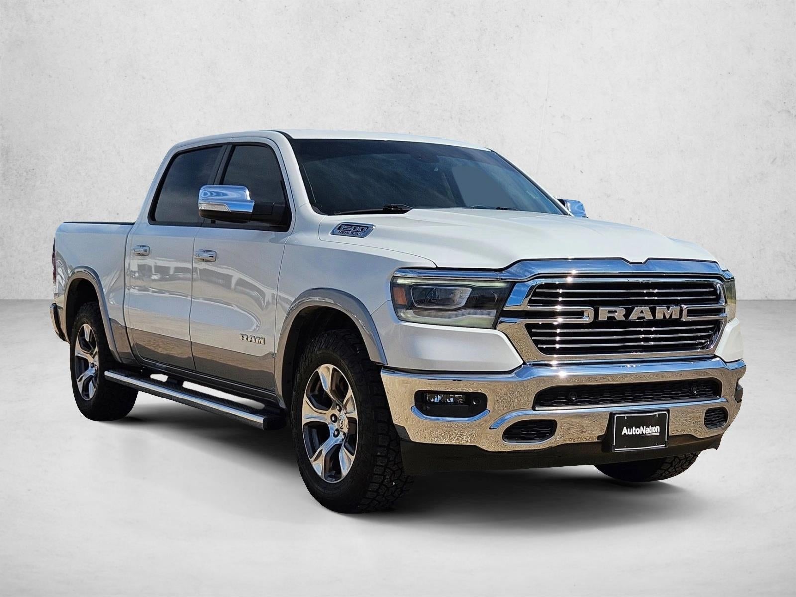 2020 RAM 1500 Laramie Crew Cab 4x4 5'7" Box