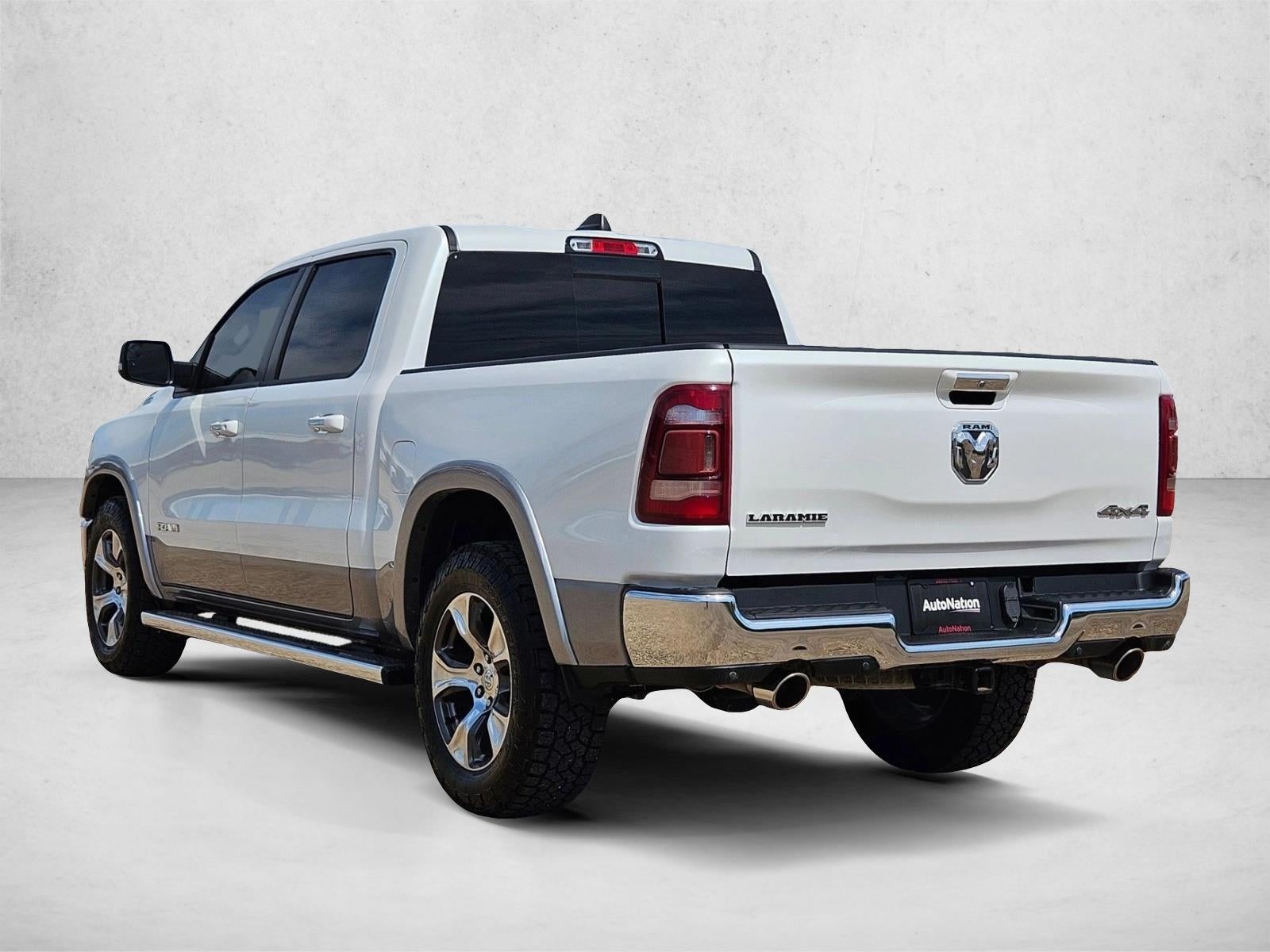 2020 RAM 1500 Laramie Crew Cab 4x4 5'7" Box