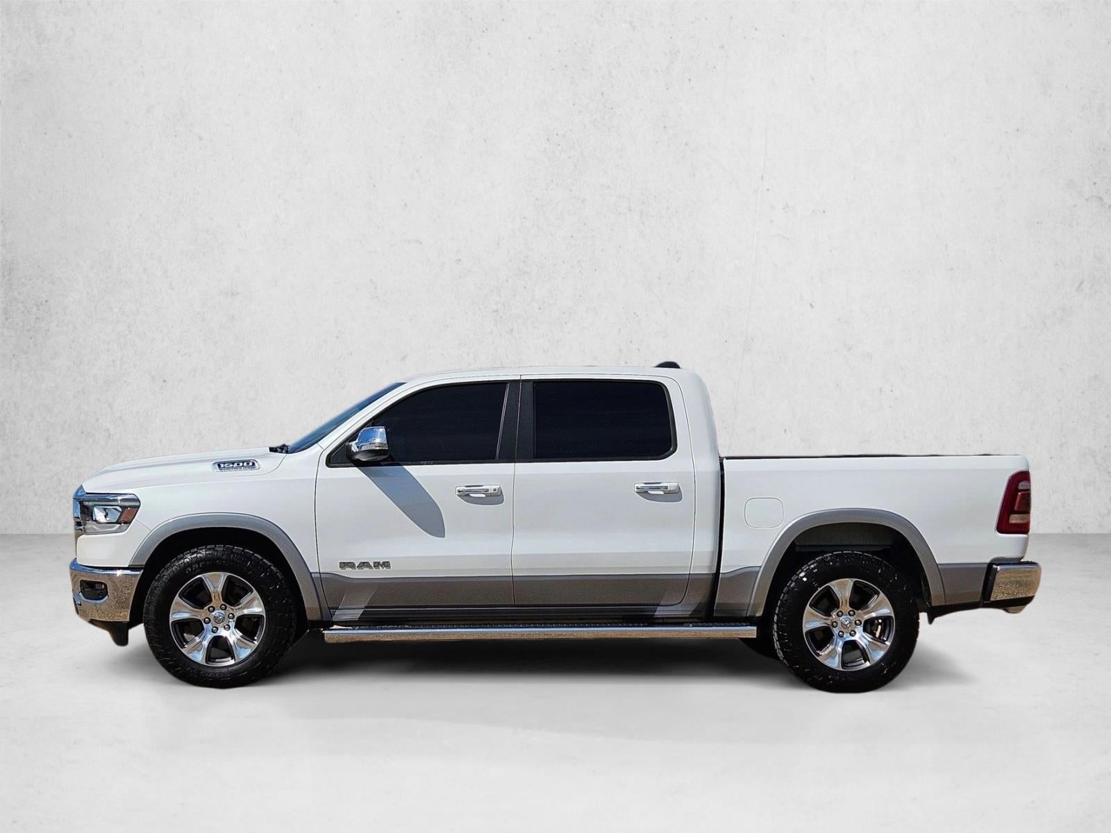 2020 RAM 1500 Laramie Crew Cab 4x4 5'7" Box