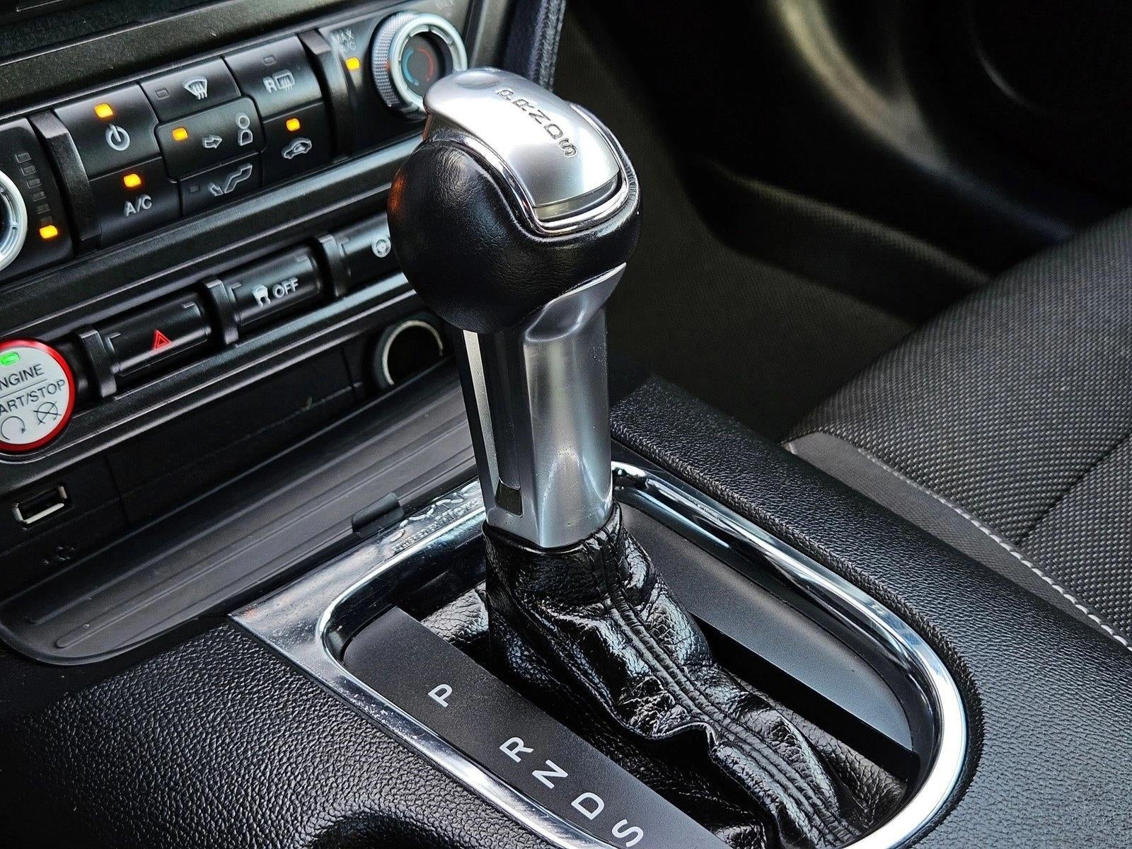 2015 Ford Mustang V6