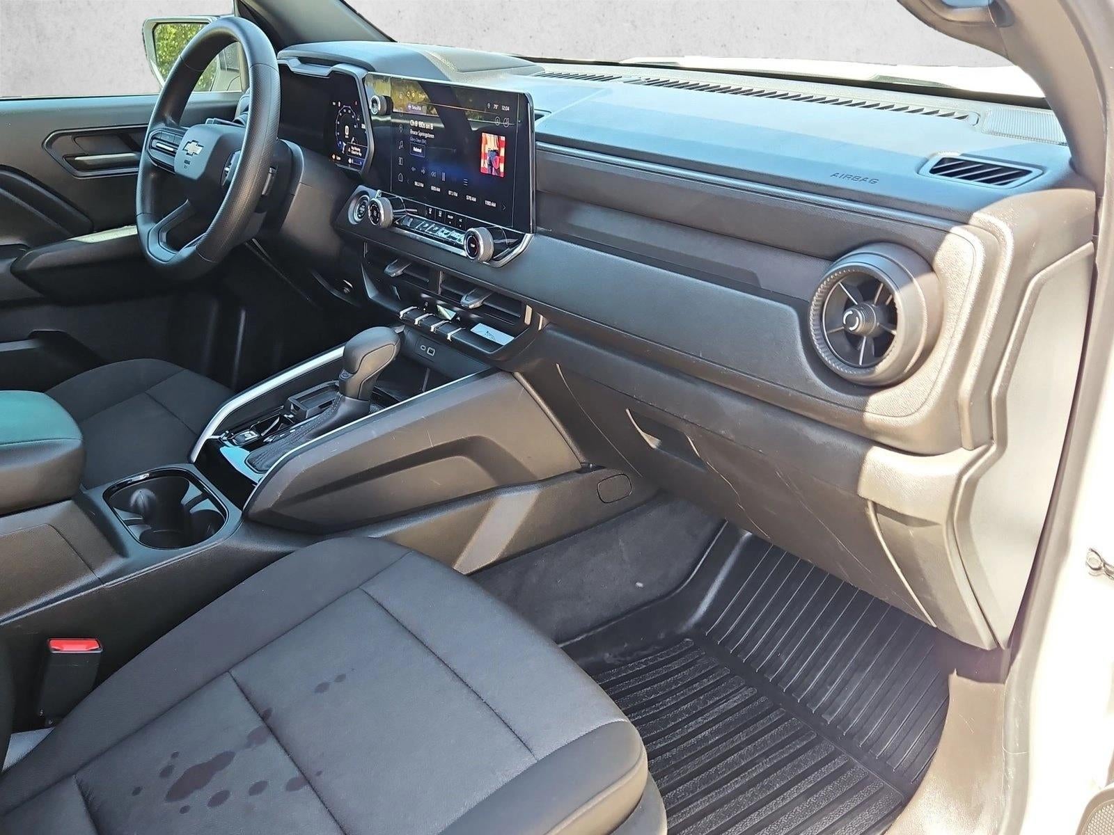 2024 Chevrolet Colorado WT