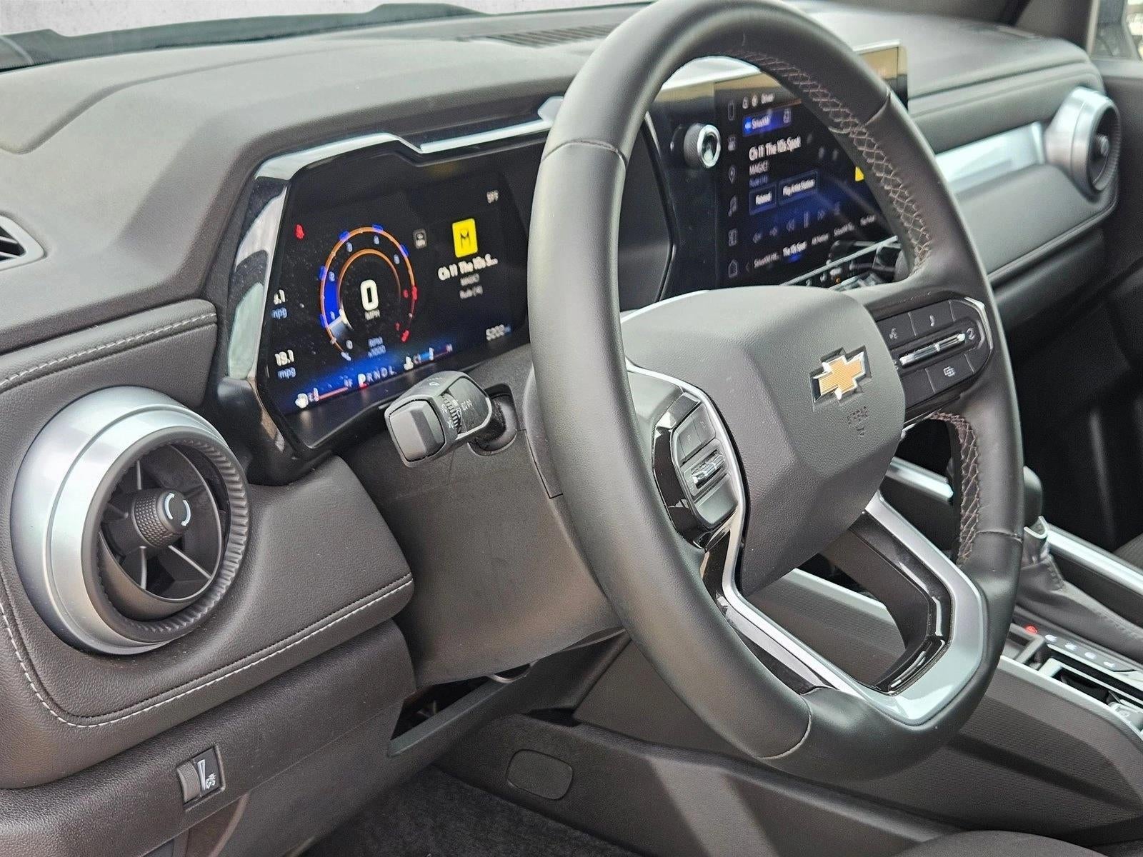 2025 Chevrolet Colorado WT/LT