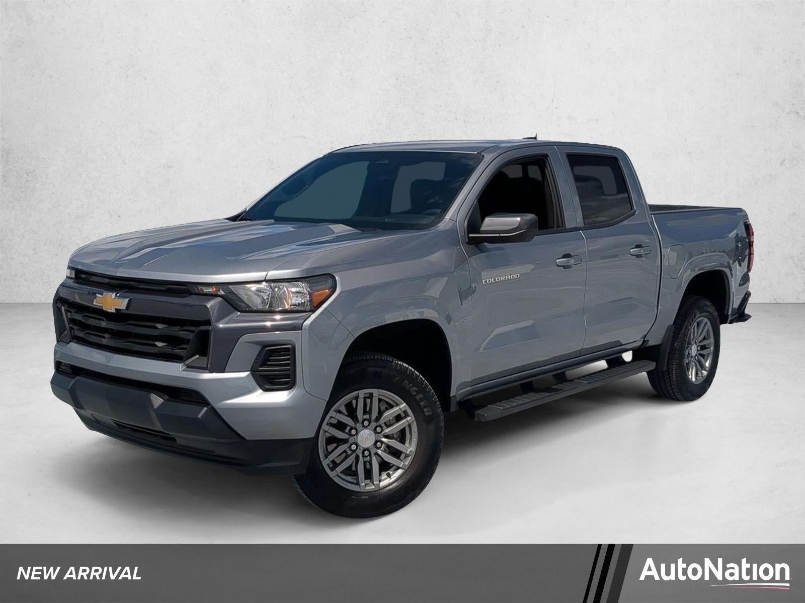 2025 Chevrolet Colorado WT/LT
