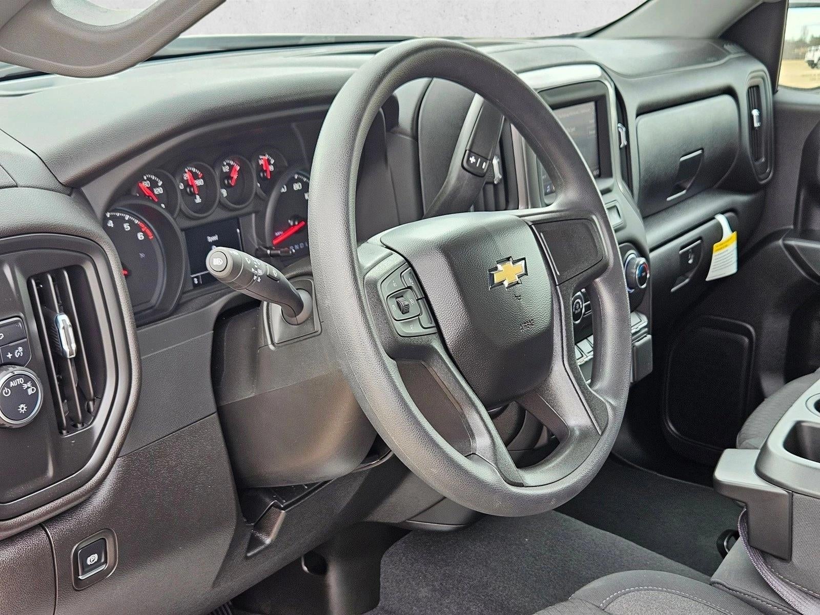 2025 Chevrolet Silverado 1500 Custom