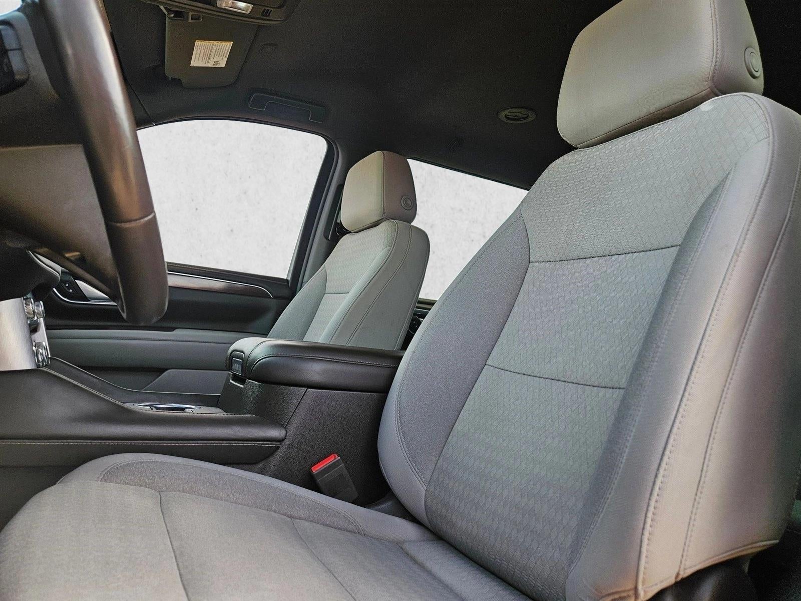2022 GMC Yukon XL SLE