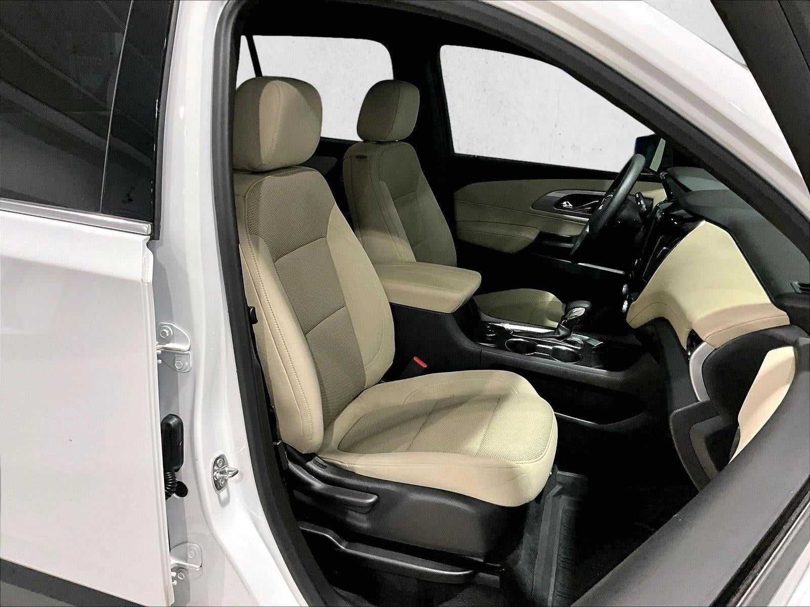 2022 Chevrolet Traverse LS