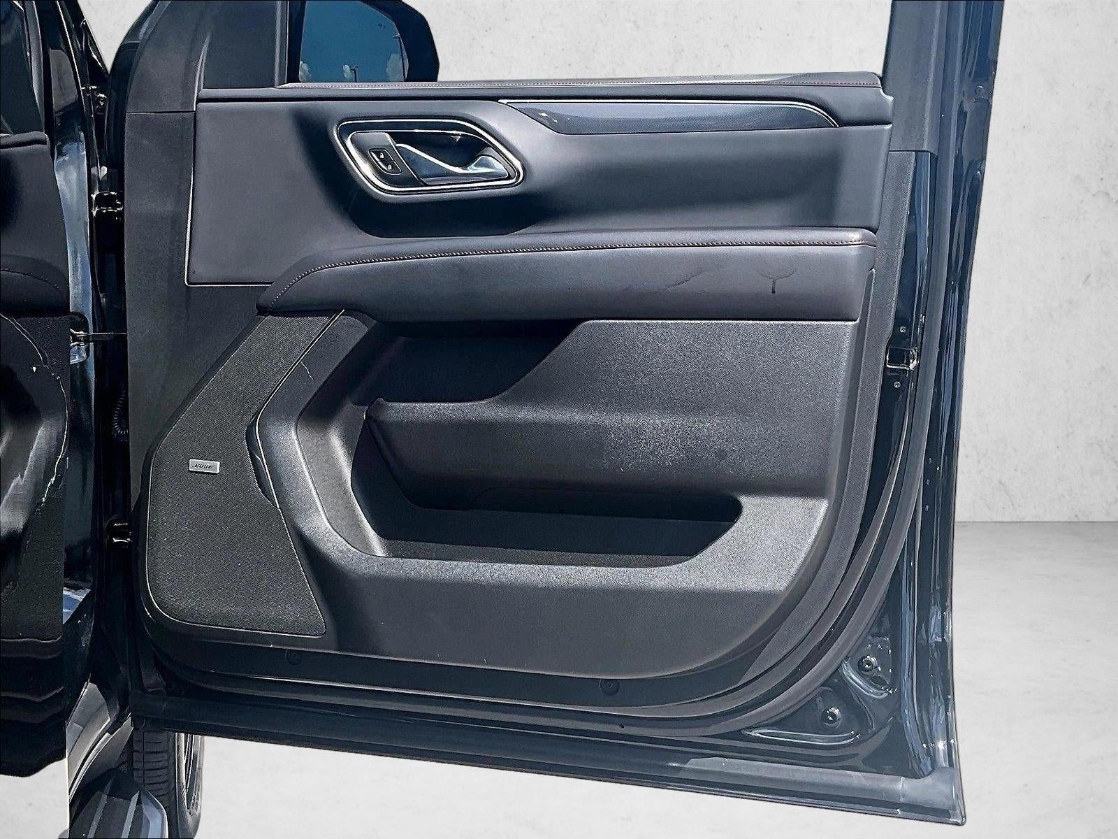 2023 Chevrolet Suburban RST