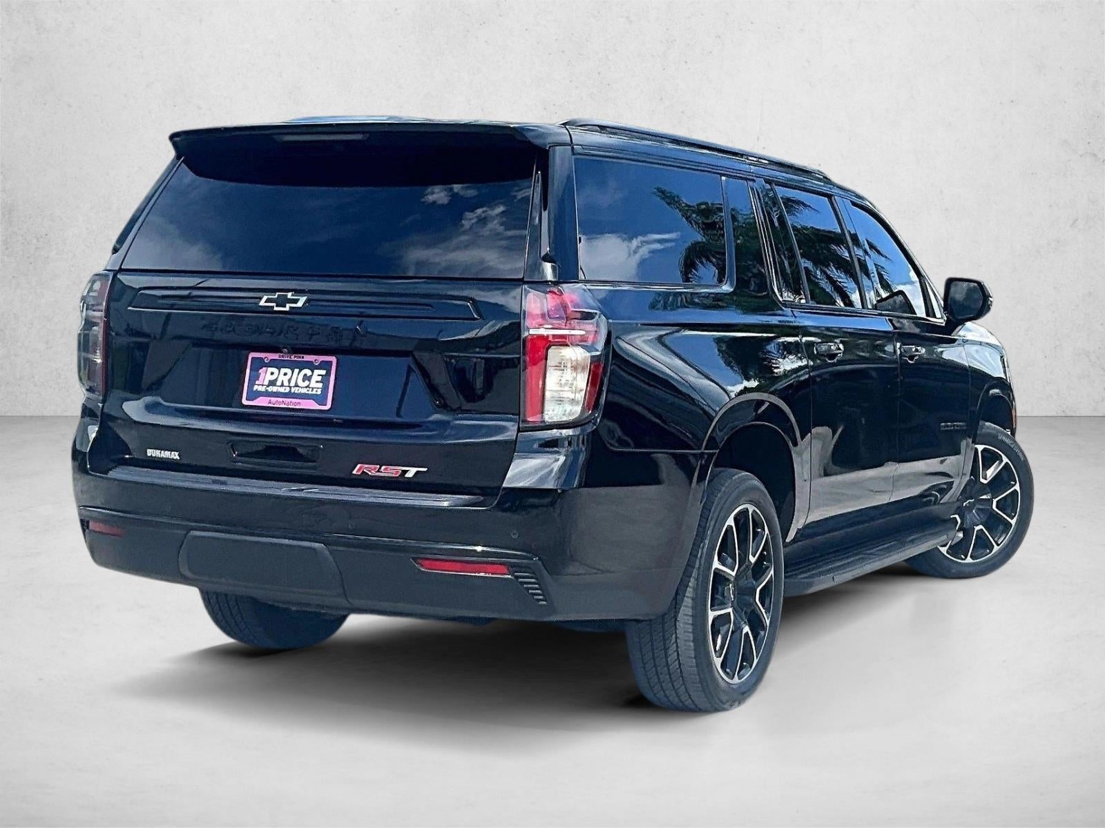 2023 Chevrolet Suburban RST