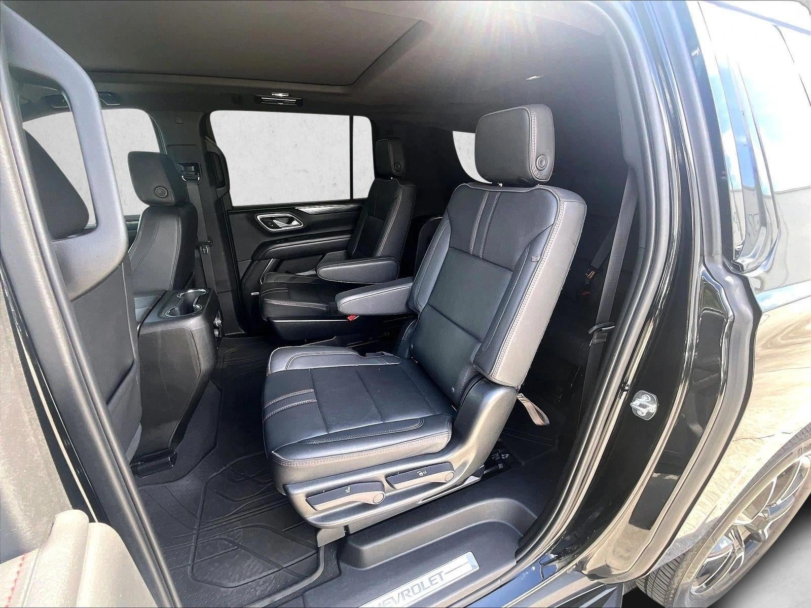 2023 Chevrolet Suburban RST
