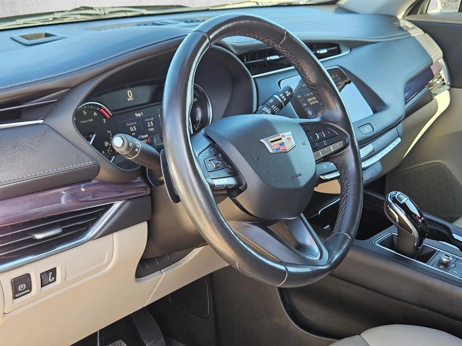 2023 Cadillac XT4 Luxury
