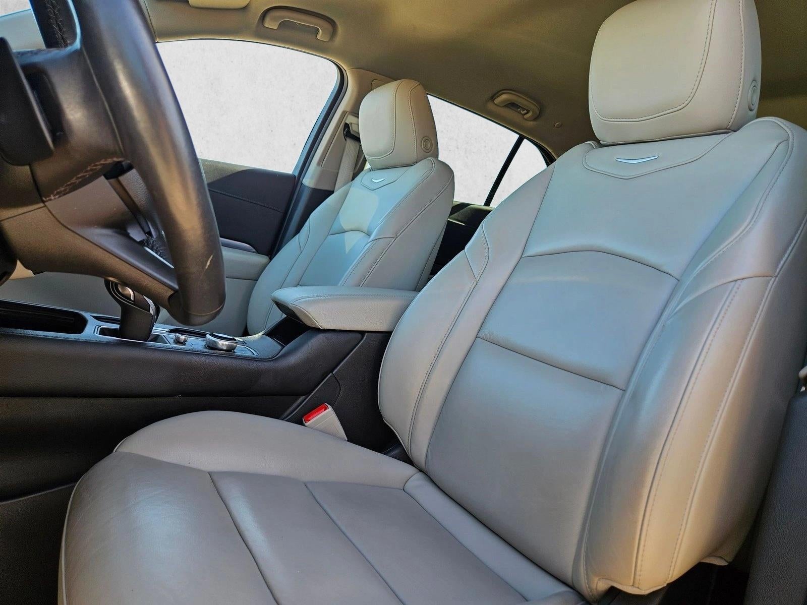 2023 Cadillac XT4 Luxury