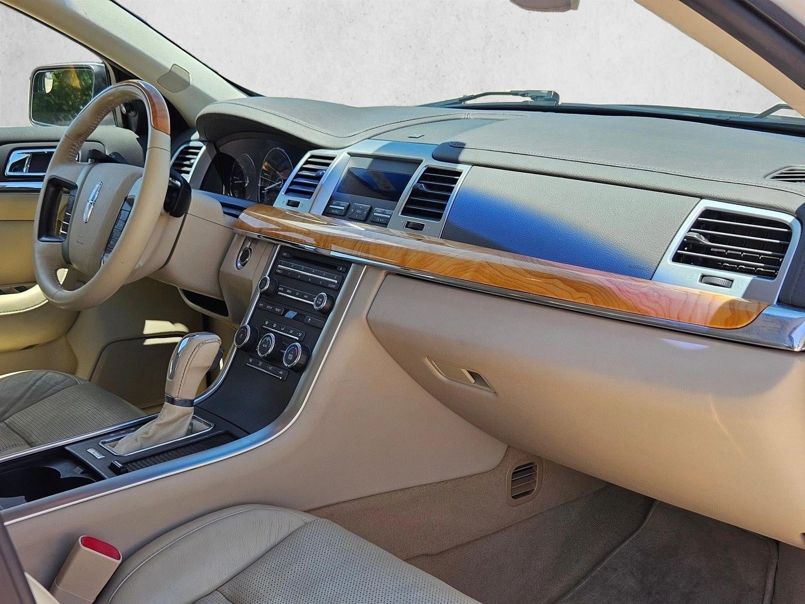 2010 Lincoln MKS Base
