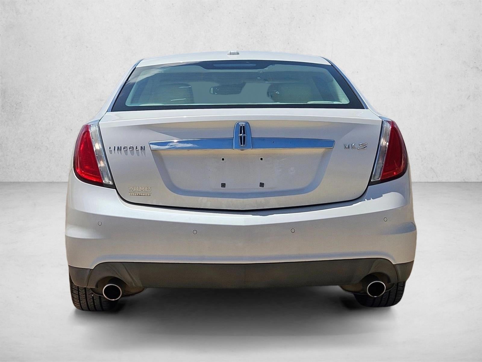 2010 Lincoln MKS Base