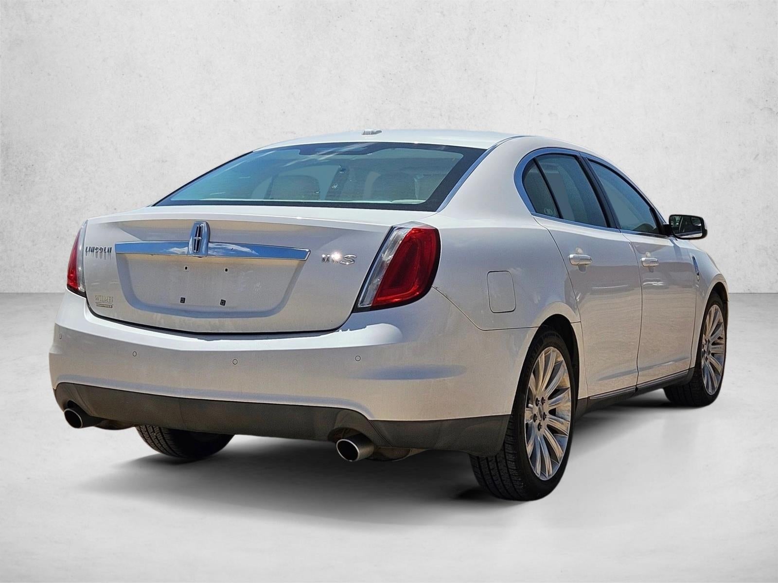 2010 Lincoln MKS Base