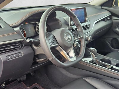 2022 Nissan Altima SR FWD