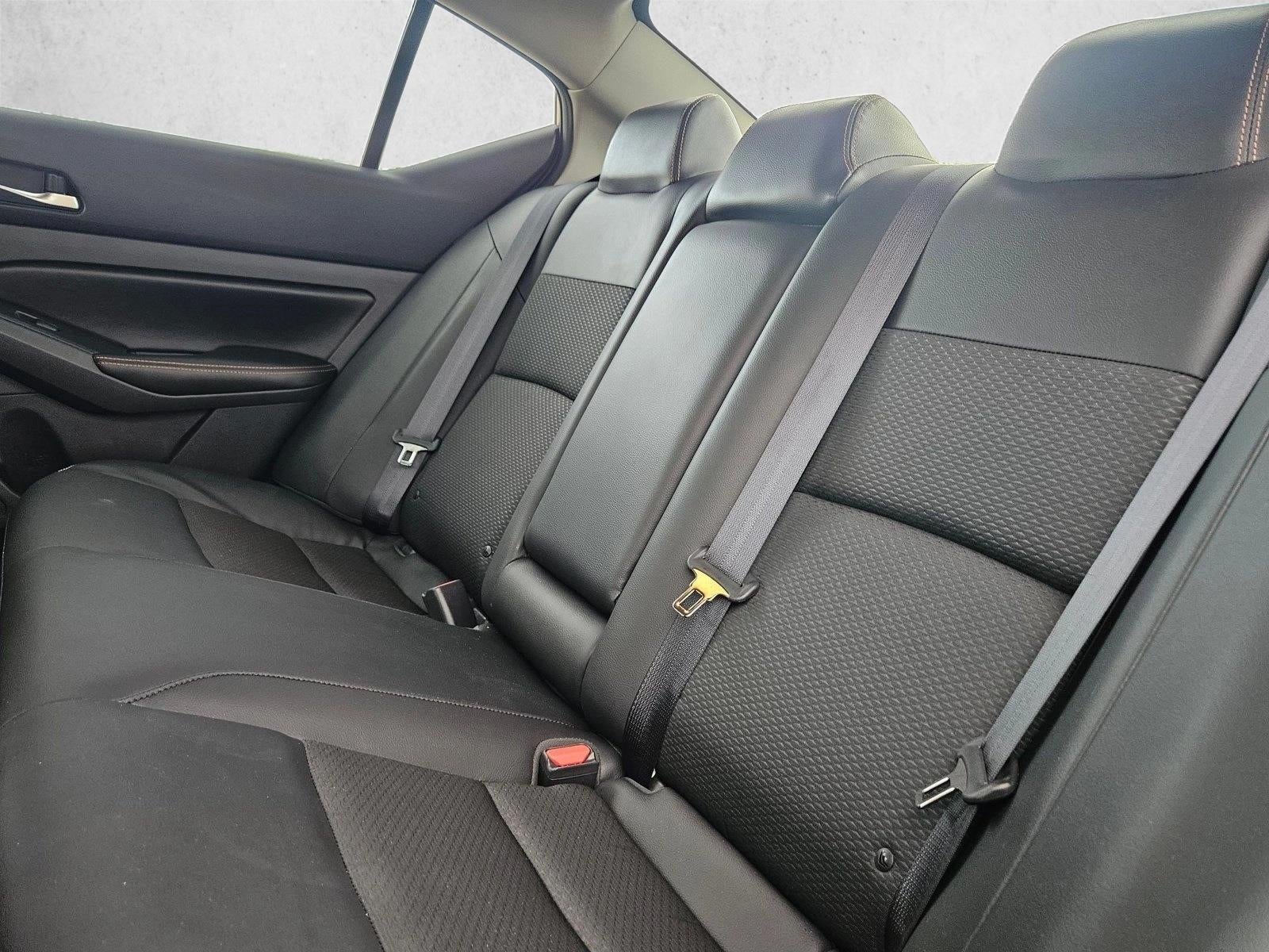 2022 Nissan Altima SR FWD