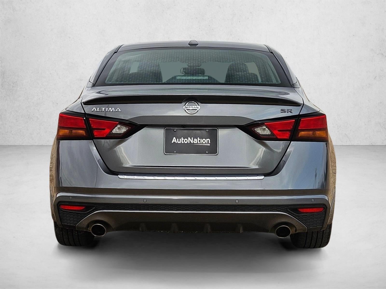 2022 Nissan Altima SR FWD