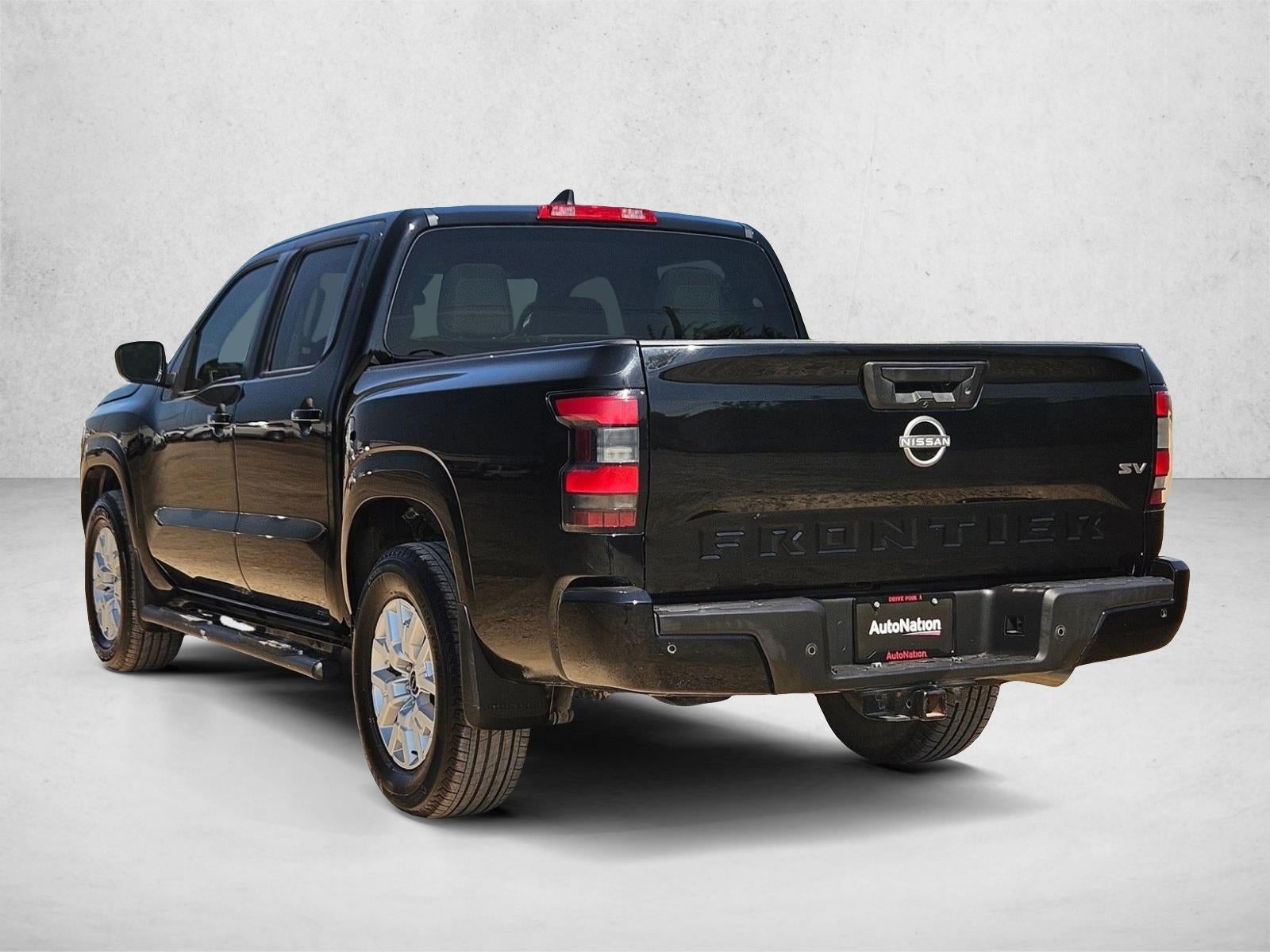 2022 Nissan Frontier Crew Cab SV 4x2