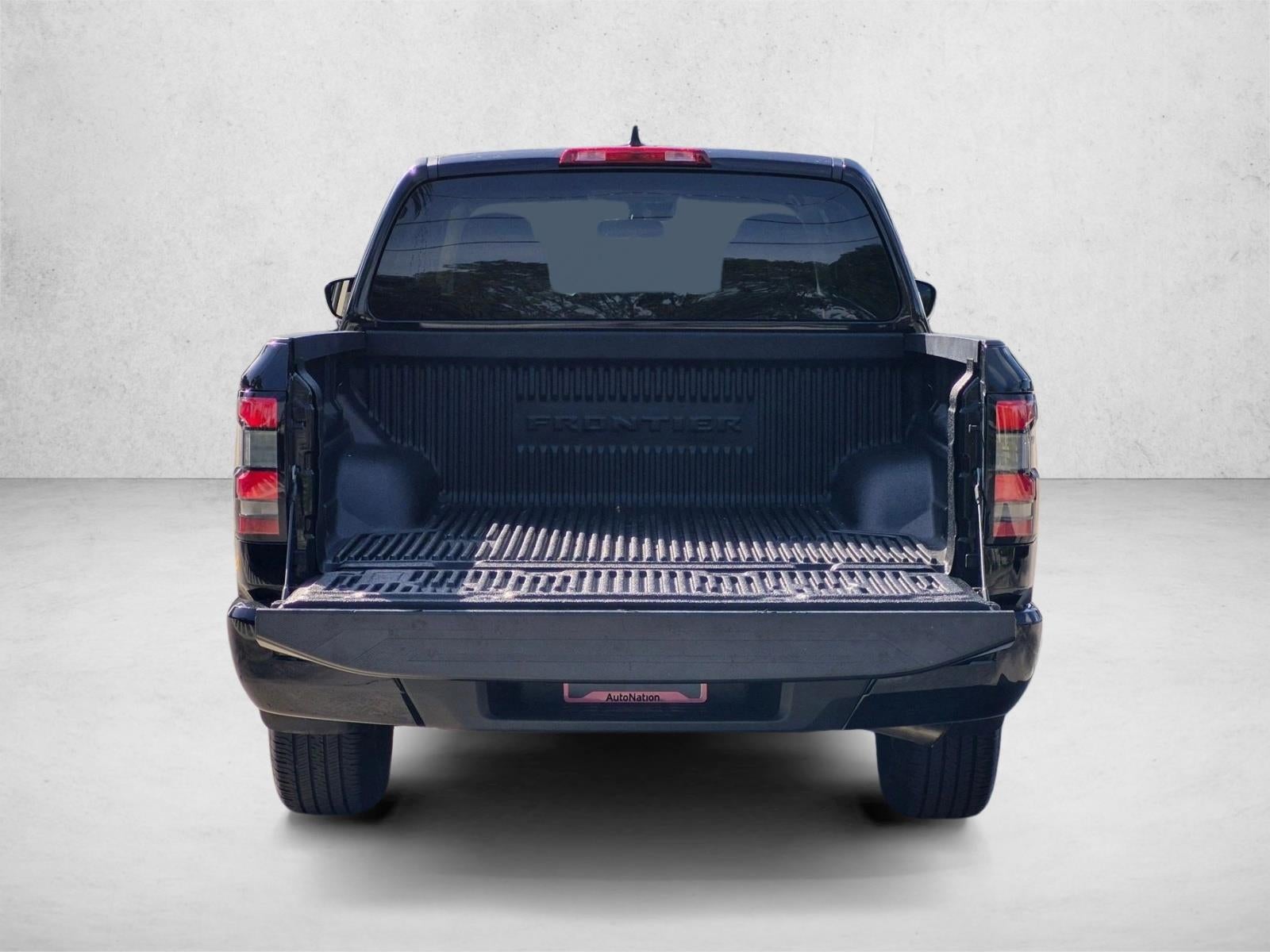 2024 Nissan Frontier Crew Cab SV 4x2