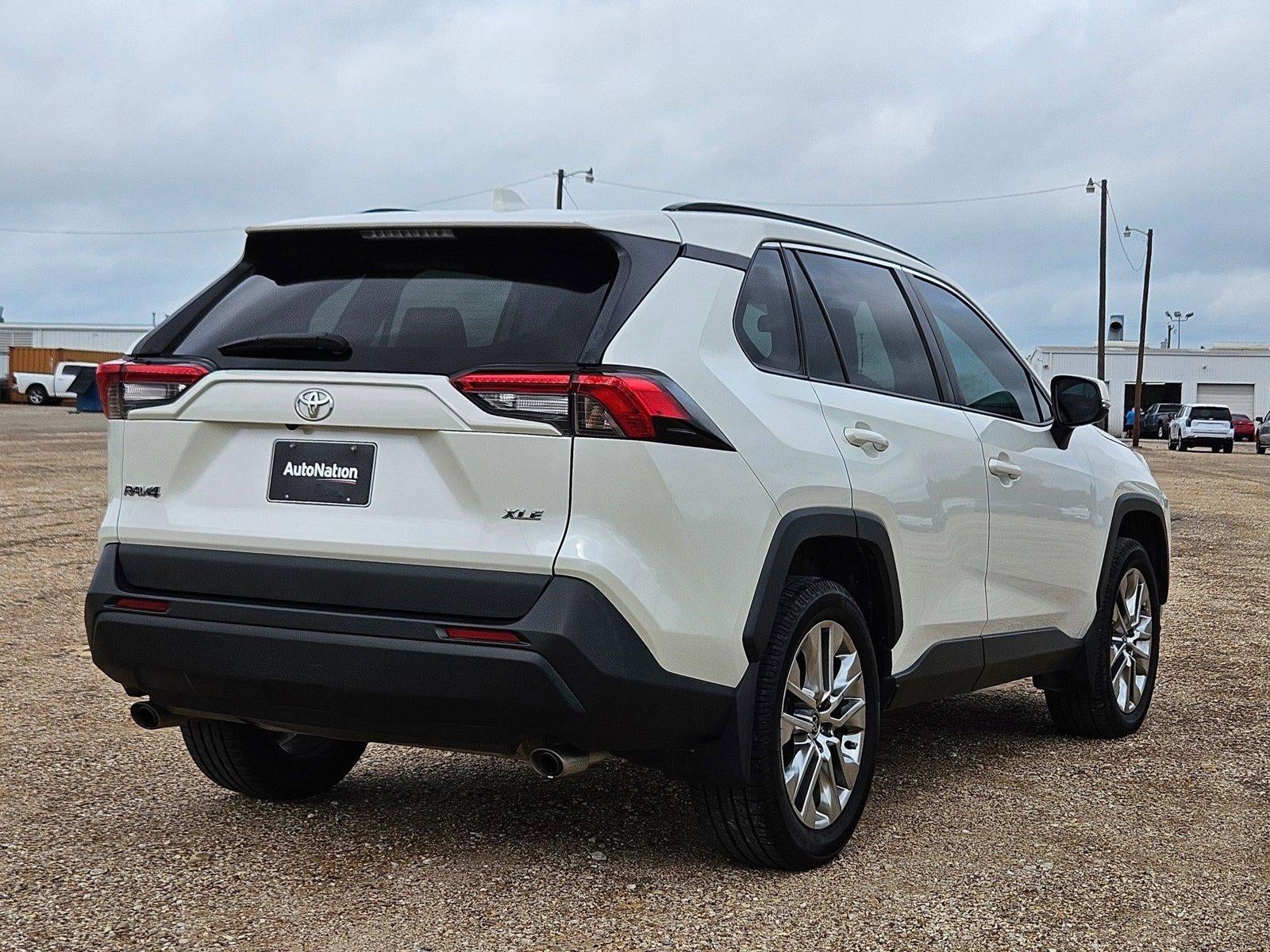 2022 Toyota RAV4 XLE Premium