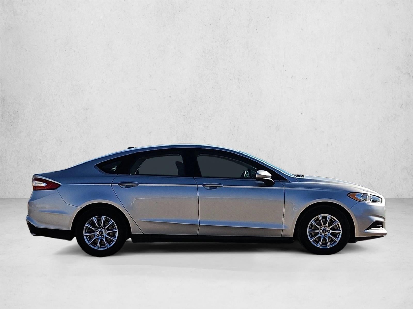 2016 Ford Fusion S