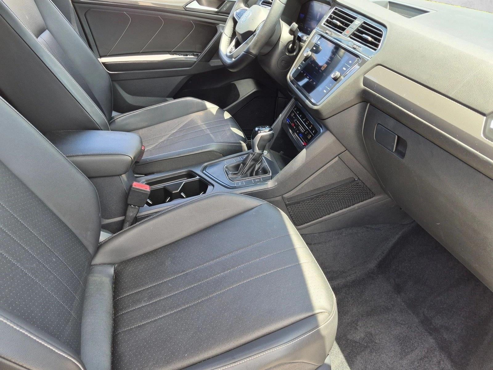 2022 Volkswagen Tiguan SE R-Line Black