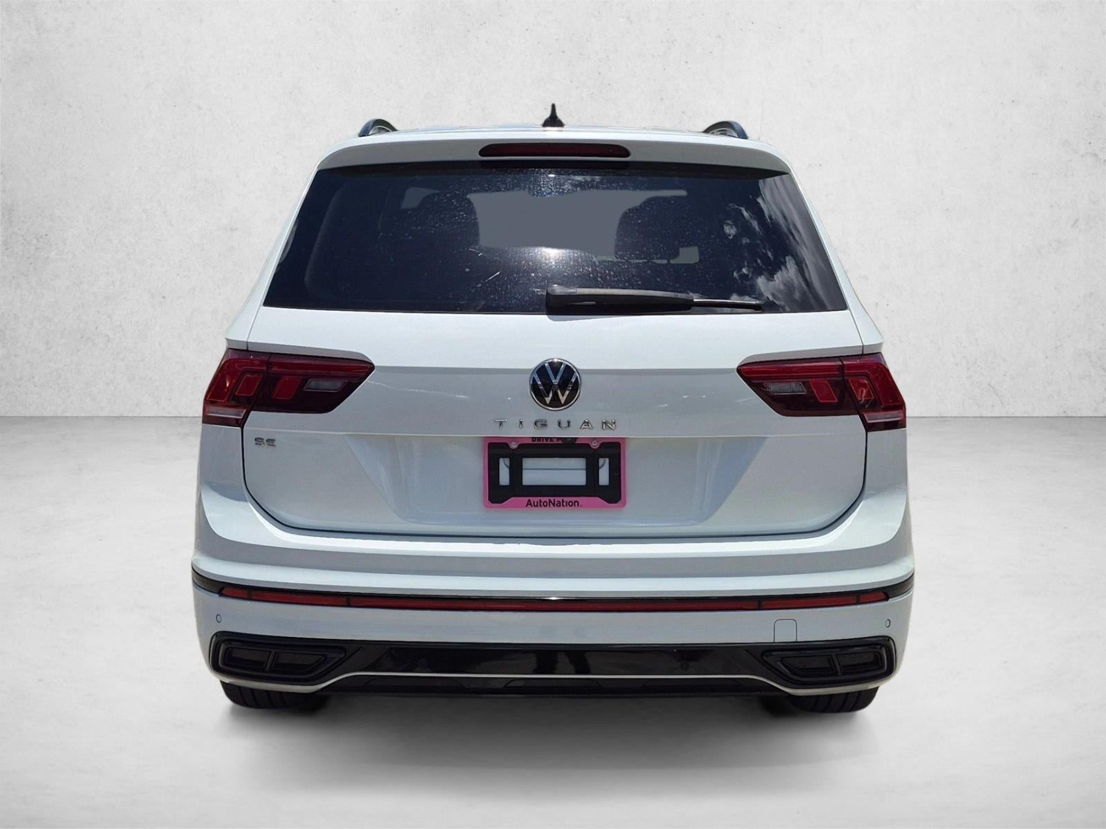 2022 Volkswagen Tiguan SE R-Line Black