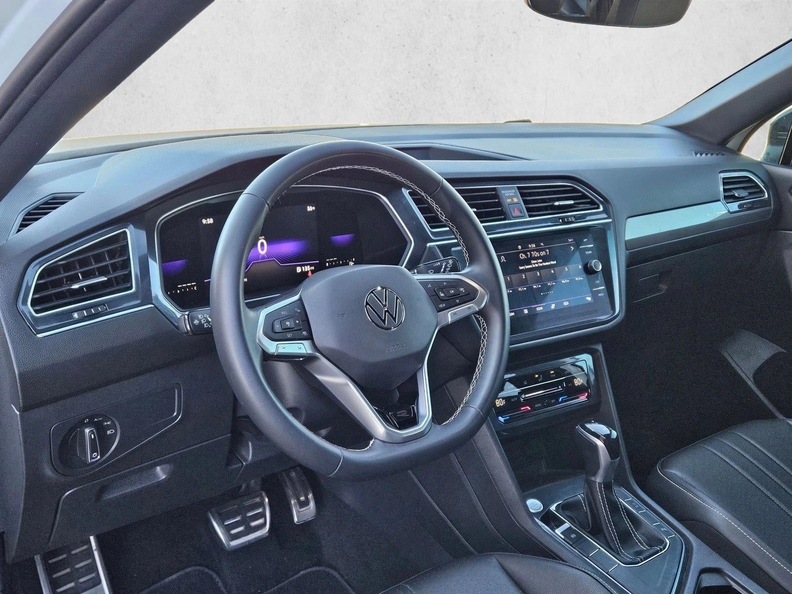 2023 Volkswagen Tiguan SE R-Line Black