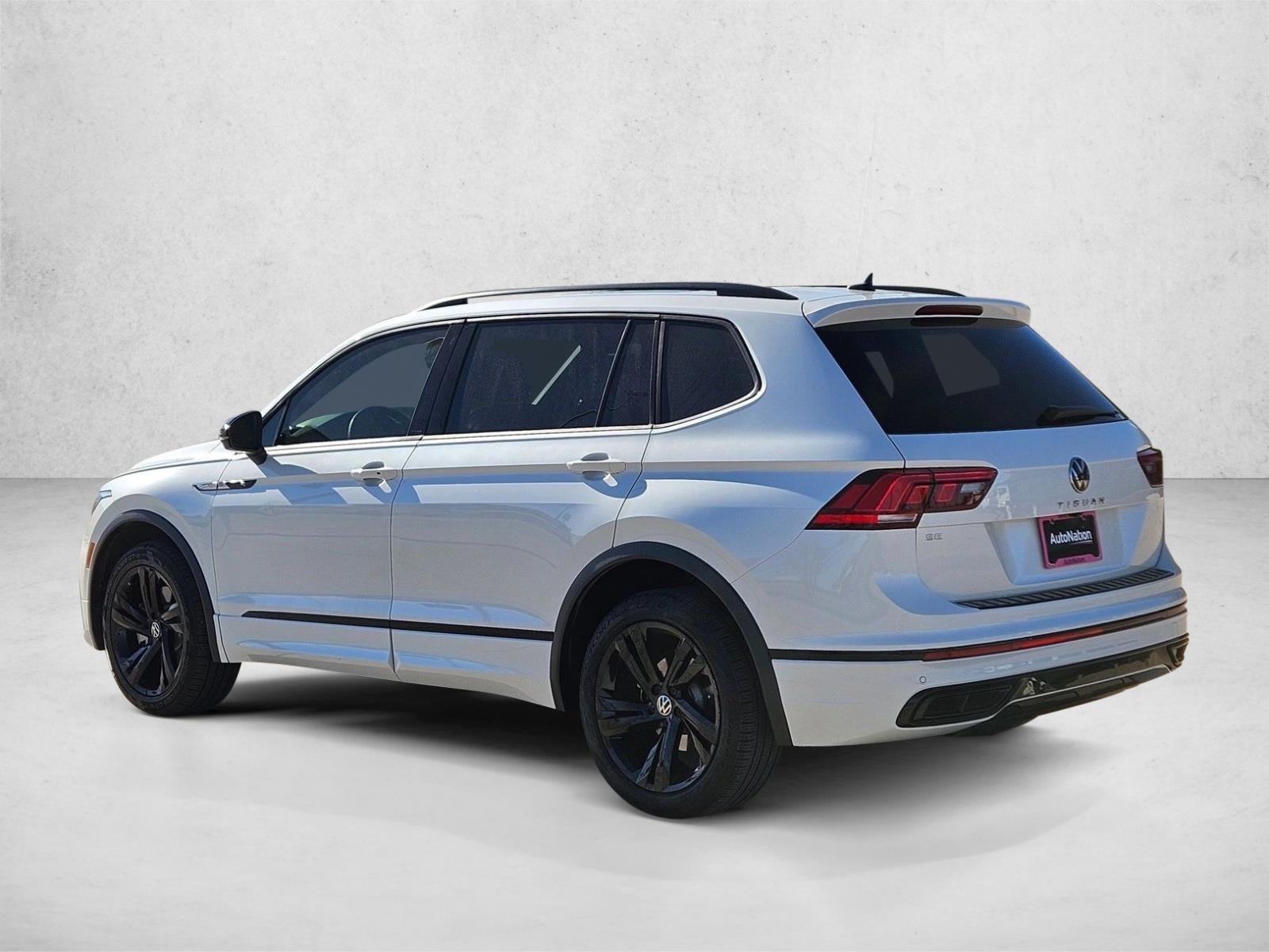 2023 Volkswagen Tiguan SE R-Line Black