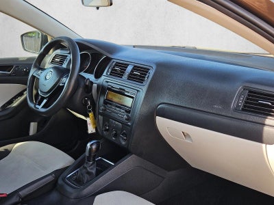 2015 Volkswagen Jetta 2.0L S