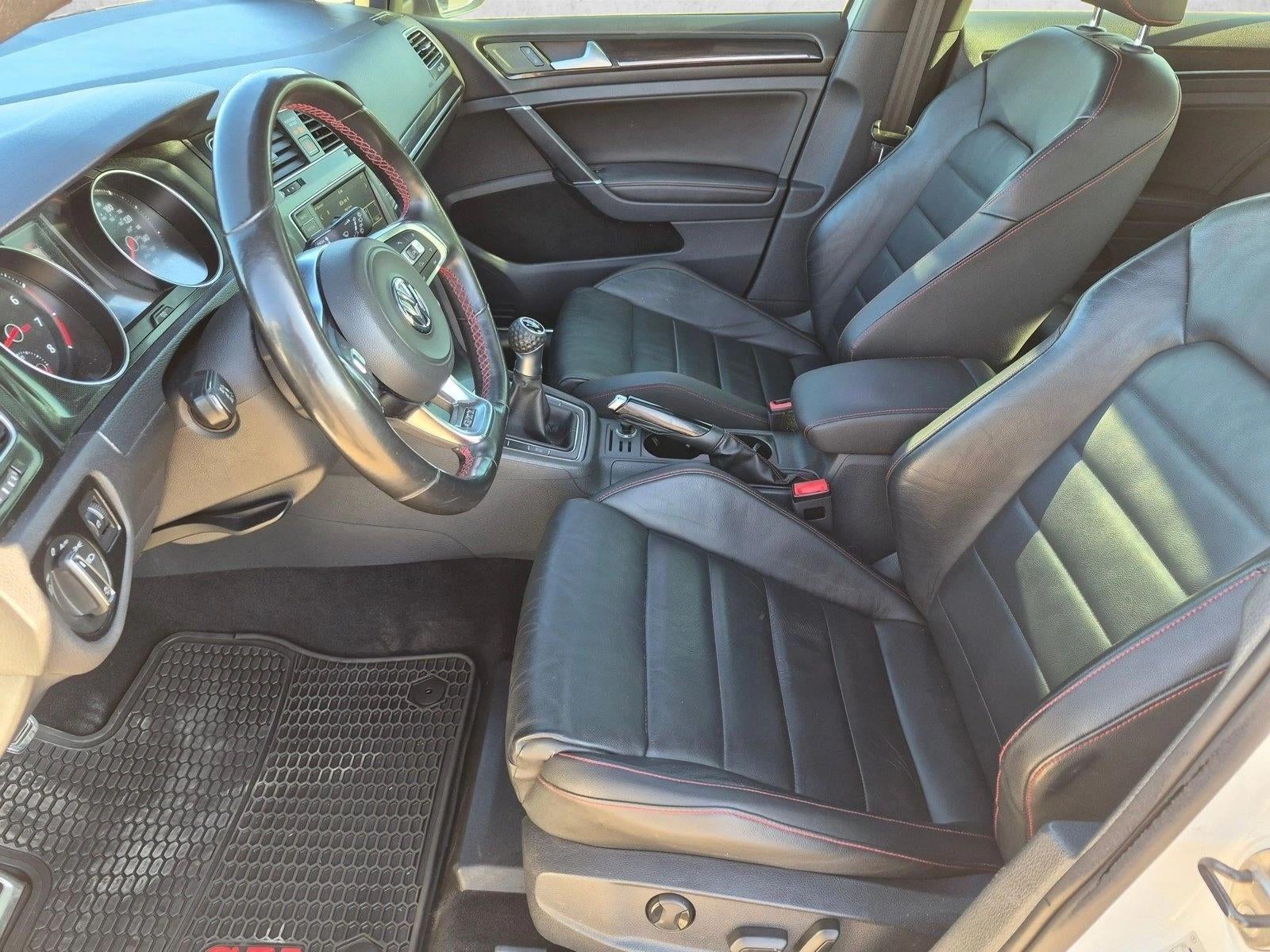 2016 Volkswagen Golf GTI Autobahn w/Performance Package 4-Door