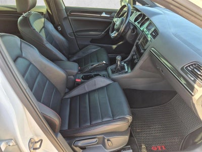 2016 Volkswagen Golf GTI Autobahn w/Performance Package 4-Door