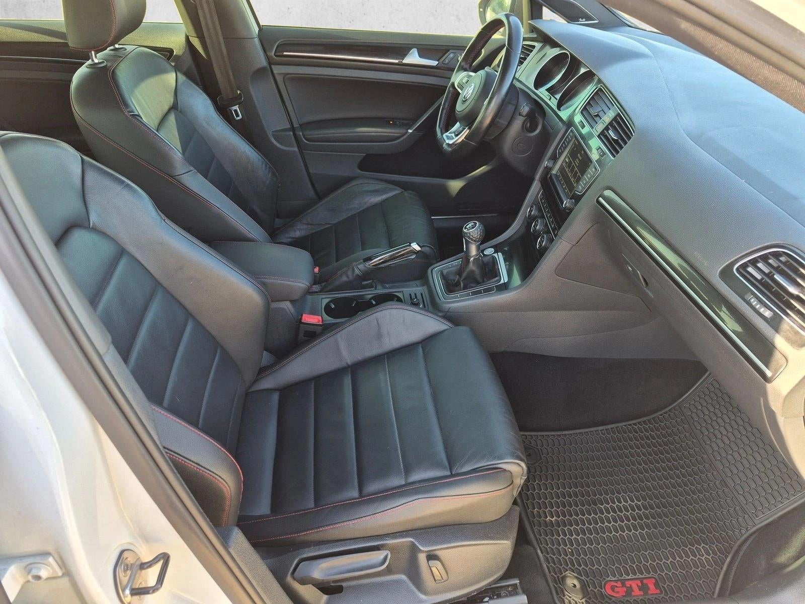 2016 Volkswagen Golf GTI Autobahn w/Performance Package 4-Door