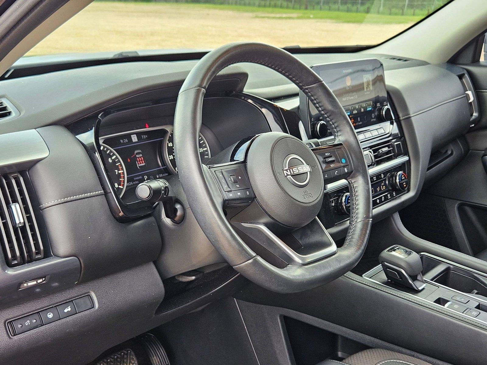 2024 Nissan Pathfinder SL