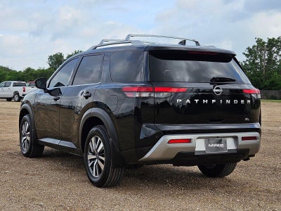 2024 Nissan Pathfinder SL