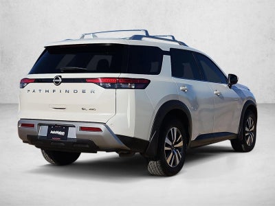 2023 Nissan Pathfinder SL