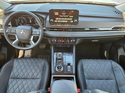 2023 Mitsubishi Outlander SEL