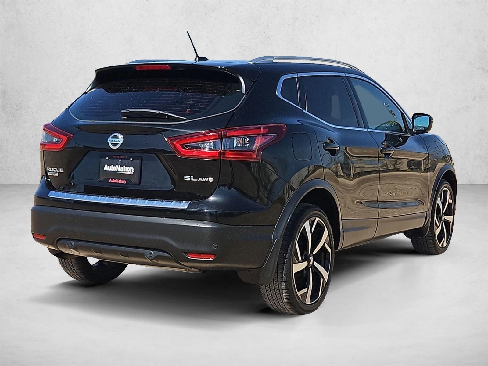 2022 Nissan Rogue Sport SL