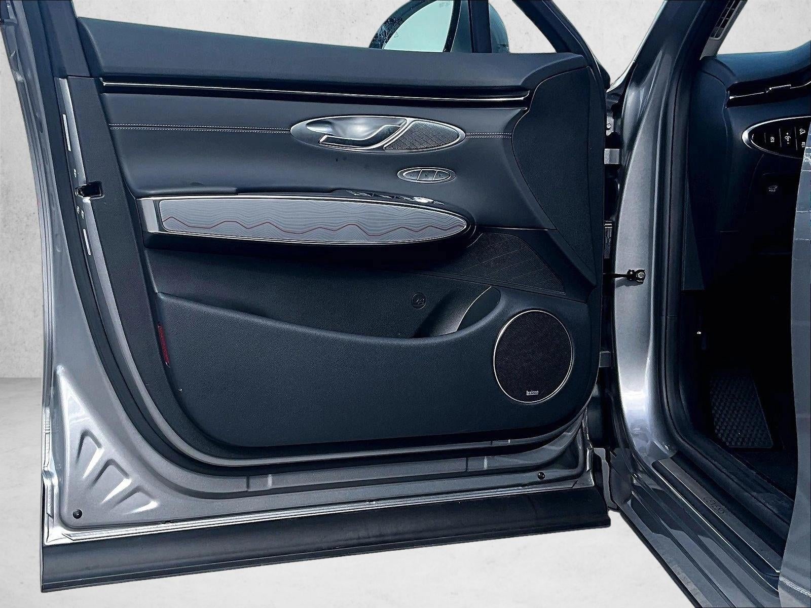 2023 Genesis GV70 2.5T AWD
