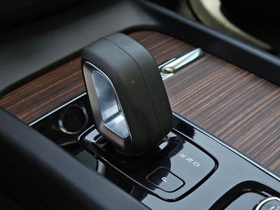 2022 Volvo XC60 Momentum