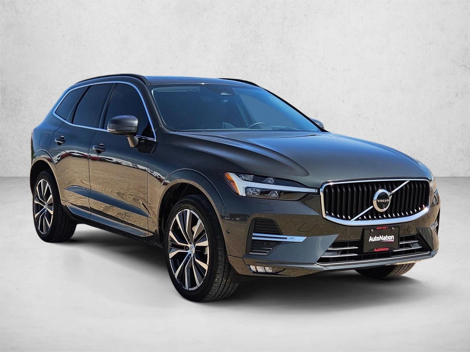 2022 Volvo XC60 Momentum