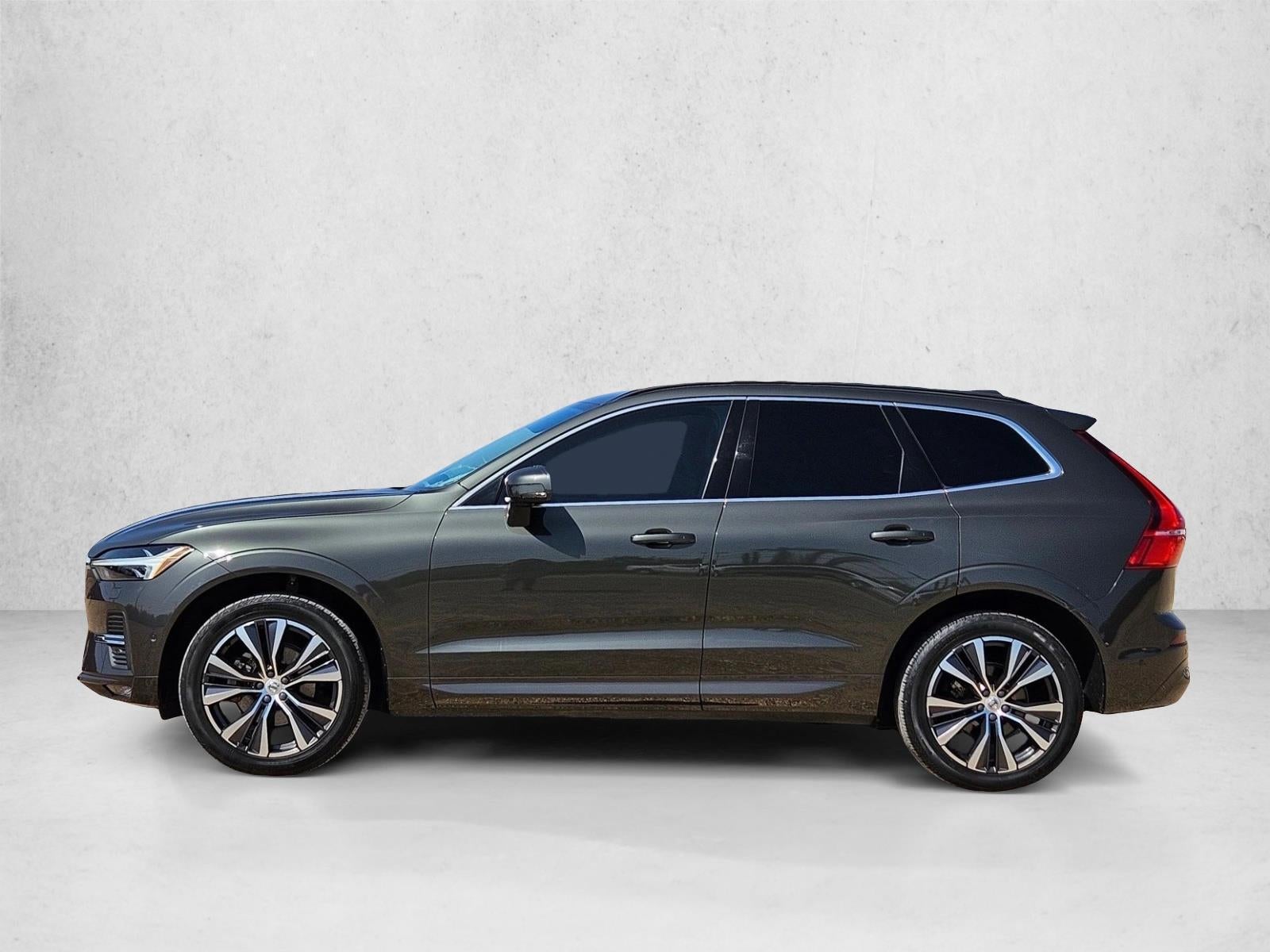 2022 Volvo XC60 Momentum