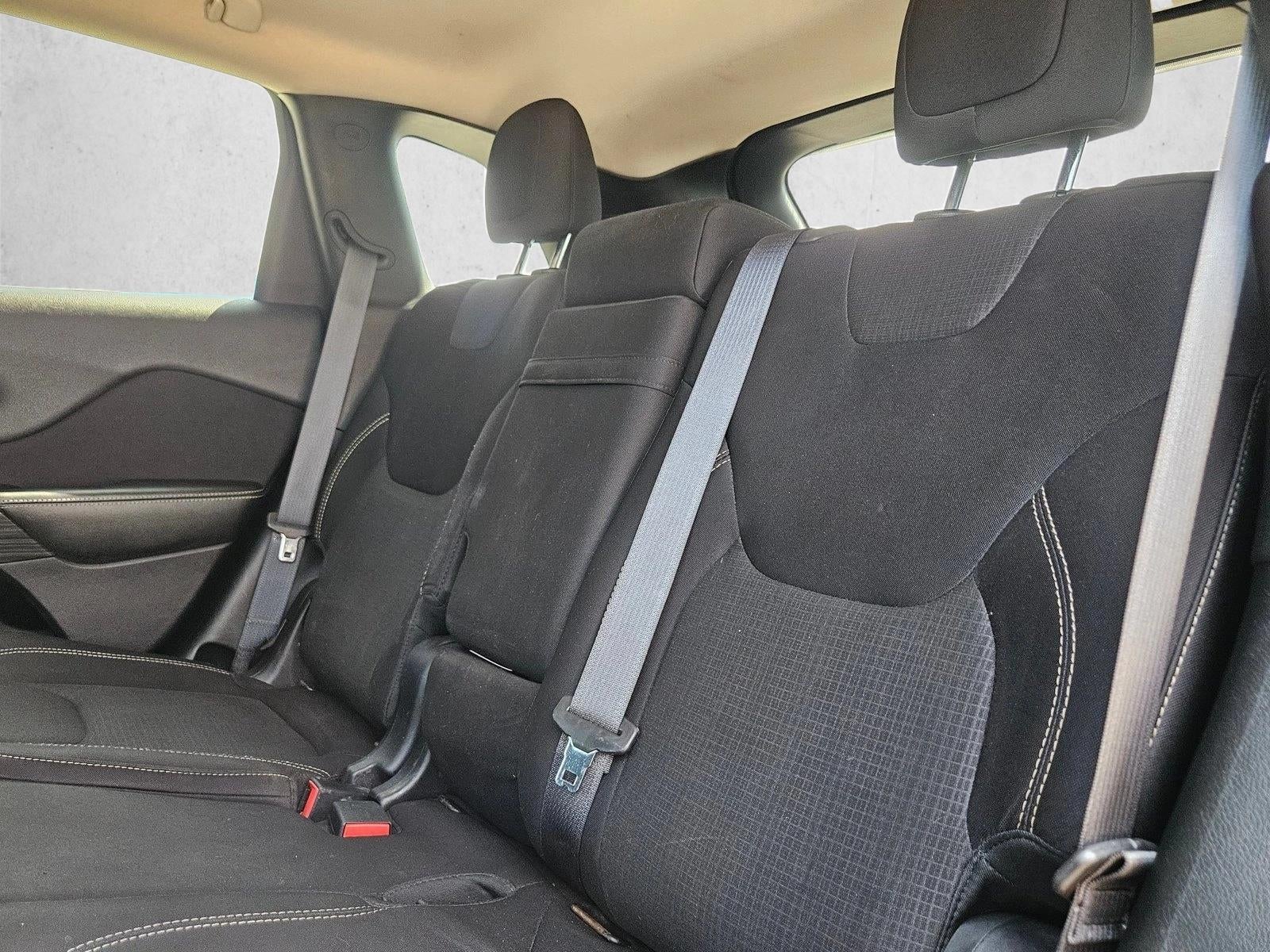 2015 Jeep Cherokee FWD 4dr Latitude
