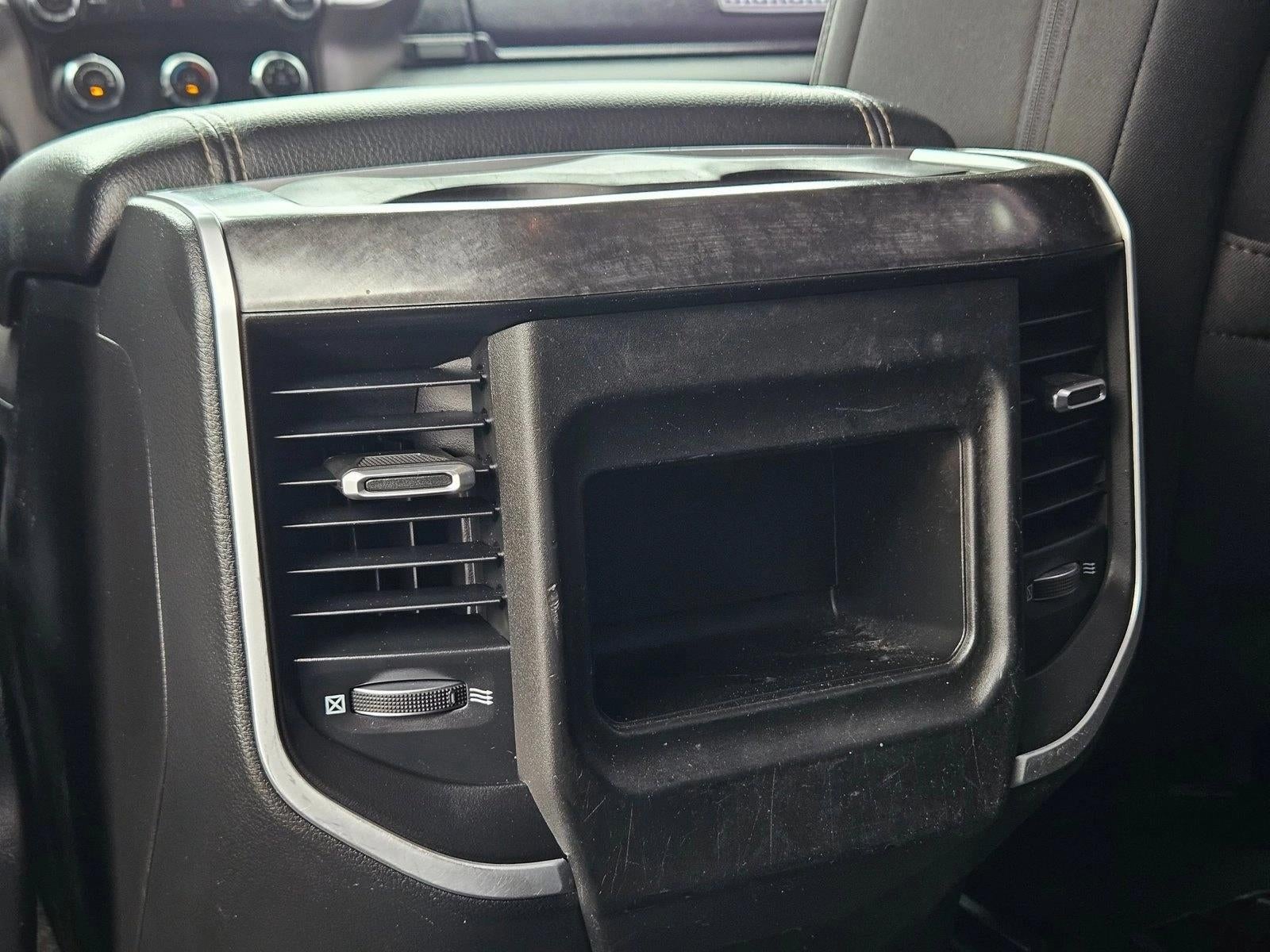 2020 RAM 1500 Big Horn 4x4 Crew Cab 5'7" Box