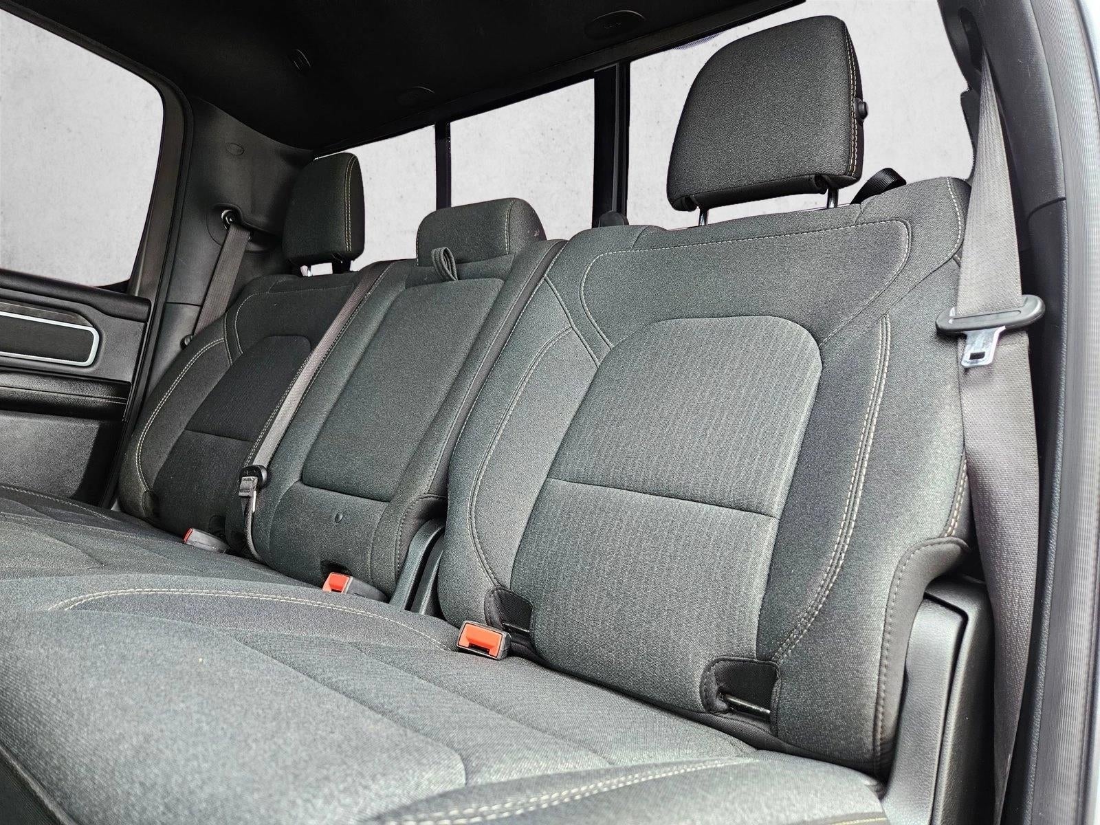 2020 RAM 1500 Big Horn 4x4 Crew Cab 5'7" Box