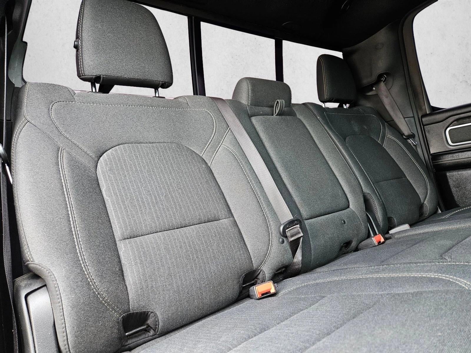 2020 RAM 1500 Big Horn 4x4 Crew Cab 5'7" Box