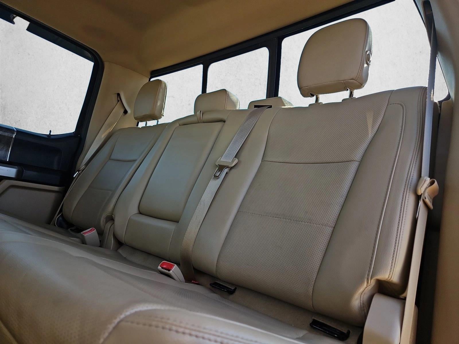 2017 Ford Super Duty F-250 SRW Lariat 4WD Crew Cab 6.75' Box